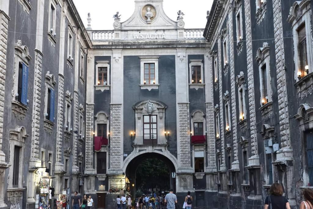 Casa Vacanza Zina Catania Bagian luar foto