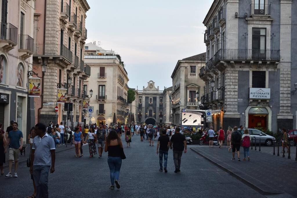 Casa Vacanza Zina Catania Bagian luar foto